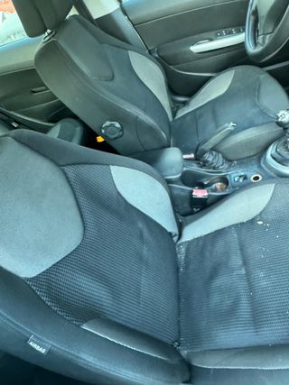 DESPIECE DE PEUGEOT 308 1.6HDI 110CV 2010