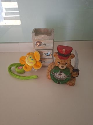 Conjunto de portarretratos, reloj y suje