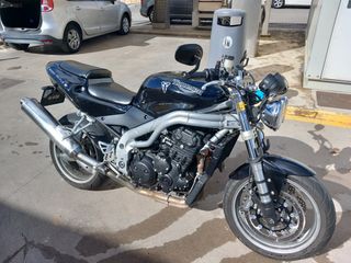 Triumph speed triple 955i