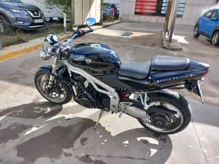 Triumph speed triple 955i