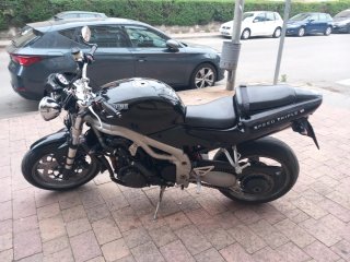 Triumph speed triple 955i