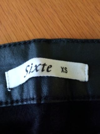 Pantalón encerado