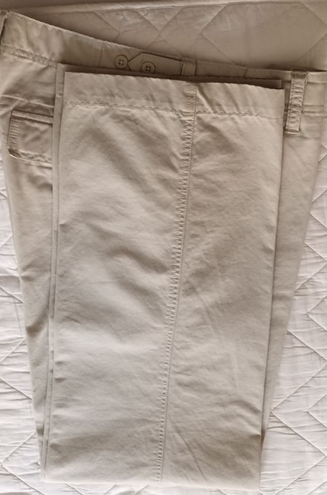 Pantalón GAP bolsillos laterales Beige W34x34