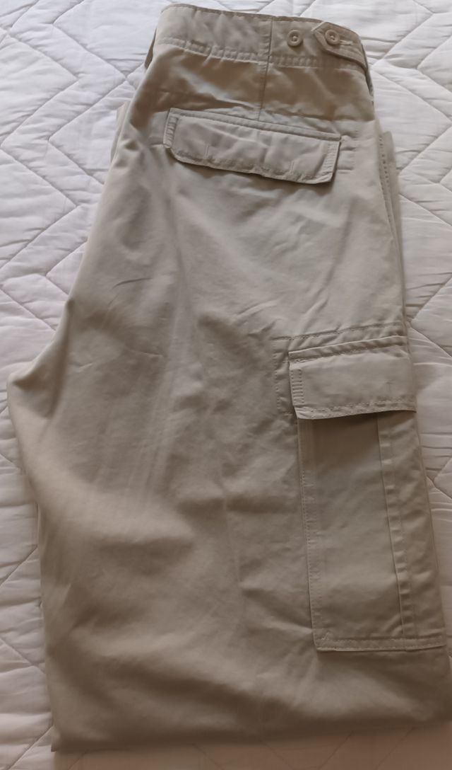 Pantalón GAP bolsillos laterales Beige W34x34