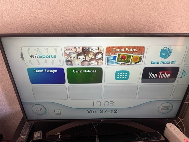 Nintendo Wii com CD Wii Sport