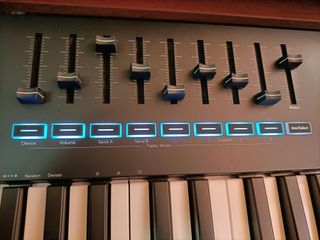 Teclado Novation Launchkey 49 MK3