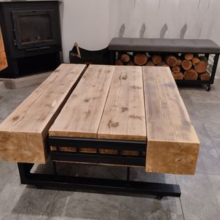 Mesa rustica 