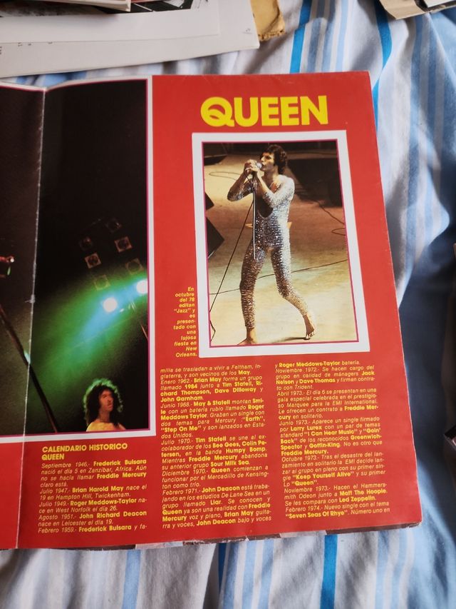 QUEEN REVISTA POSTER MUY ANTIGUA SPAIN