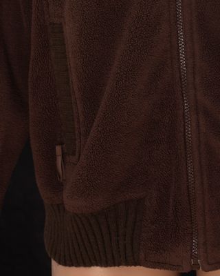 Chaqueta ropa técnica de montaña