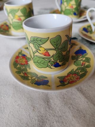 Quattro tazzine da caffè Provence