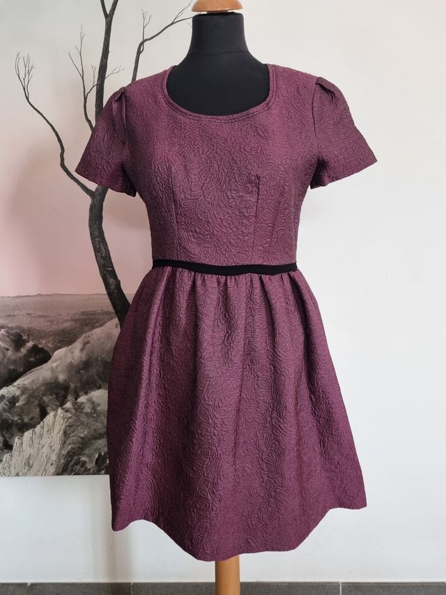 Bellissimo vestito damascato