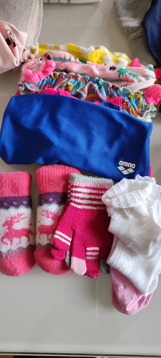 Maxi lotto abbigliamento bambina 4 anni 