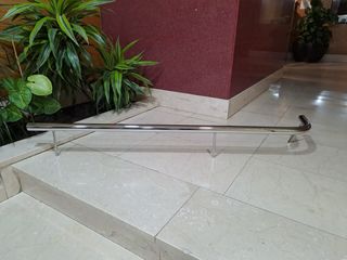 Pasamanos cromado