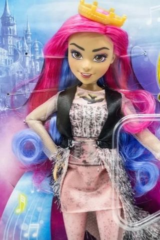 MUÑECA AUDREY DESCENDIENTES 3