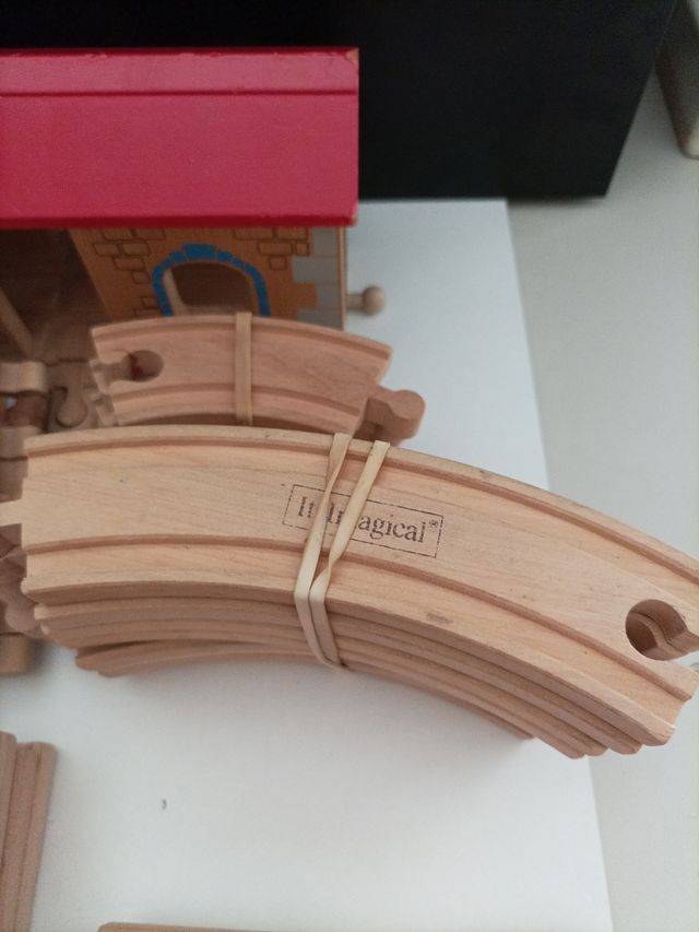 Tren de madera Imaginarium