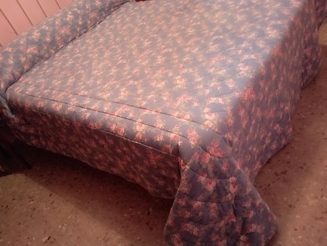 Edredón para cama 90 cm ,muy ancho.