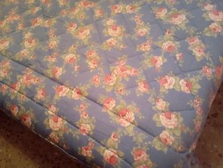 Edredón para cama 90 cm ,muy ancho.