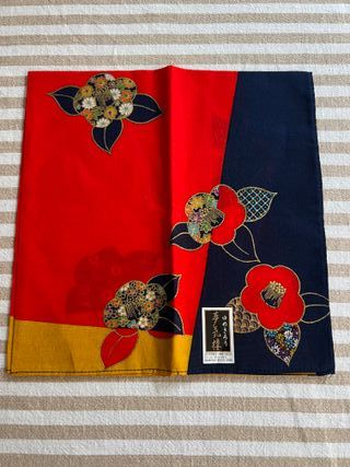 Pañuelo japonés con rosa de Japón