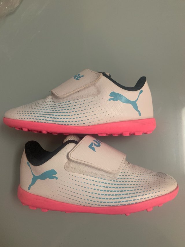 Zapatillas PUMA futbol niña