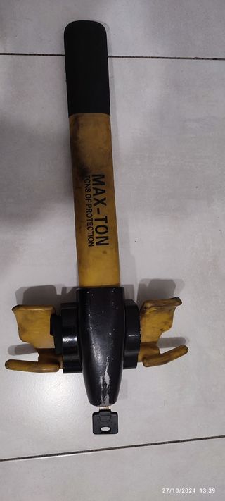 VENDO ENGANCHE  PARA TODO TIPO DE COCHE.