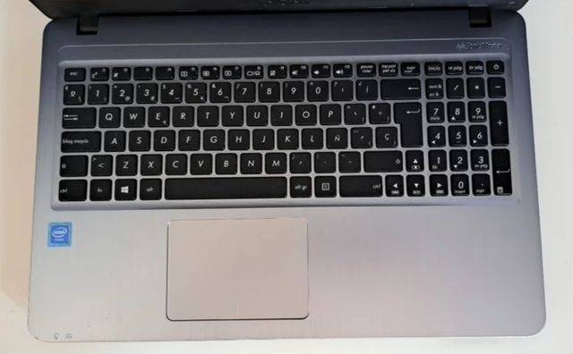 Ordenador portátil Asus SonicMaster