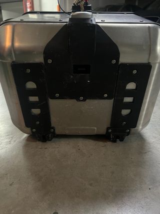 Maleta Arcón Givi Trekker Outback Monokey 42L