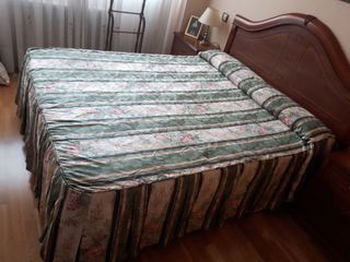 Colcha antigua en liso