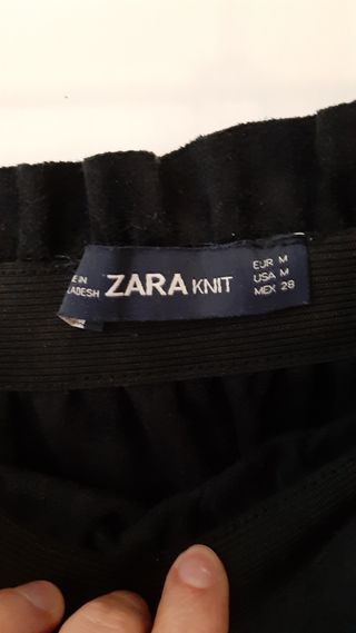 Falda negra polipiel Zara