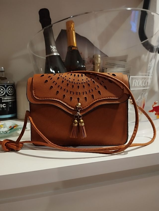 Borsetta donna colore cammello