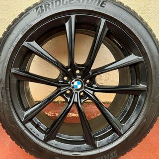 Juego Ruedas Invierno BMW X7 Bridgestone 21”