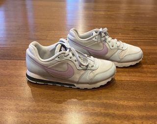 Zapatillas Nike talla 36. Muy cuidadas.