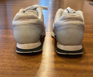 Zapatillas Nike talla 36. Muy cuidadas.