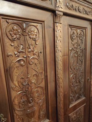 Camera da letto matrimoniale intagliata a mano