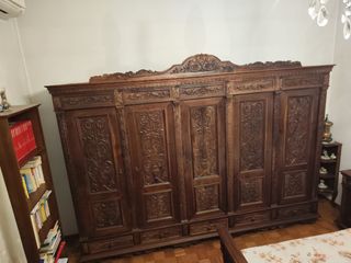 Camera da letto matrimoniale intagliata a mano