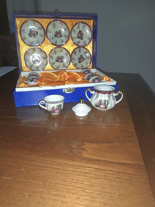 Porcellana in miniatura -servizio te da 6.