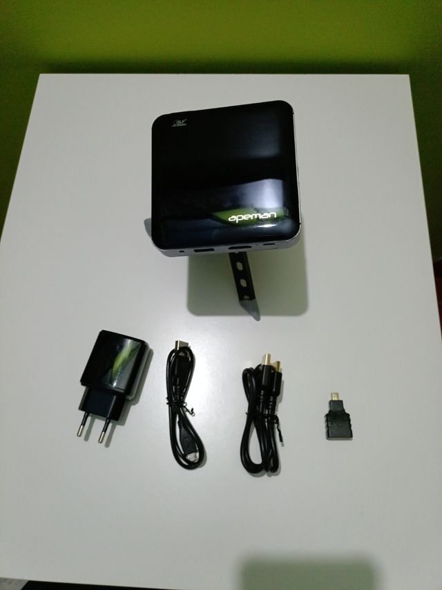 Mini Proiettore Apeman M4