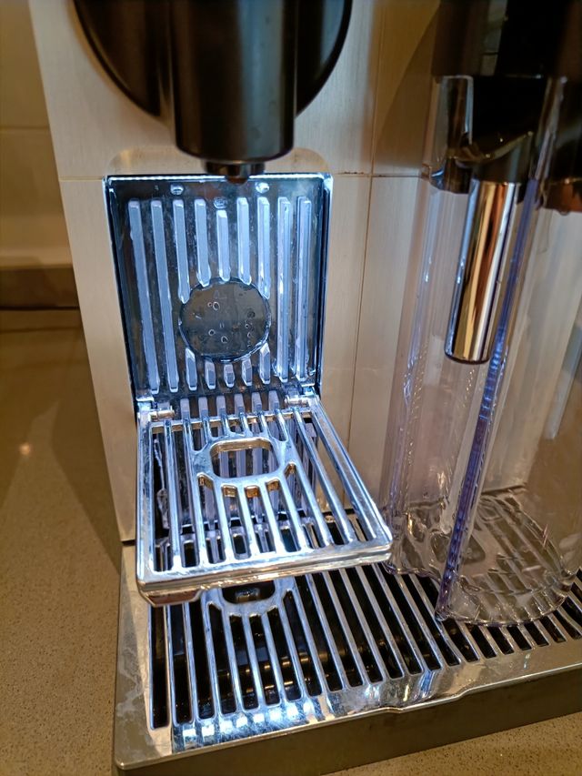 Nespresso Lattissima Pro