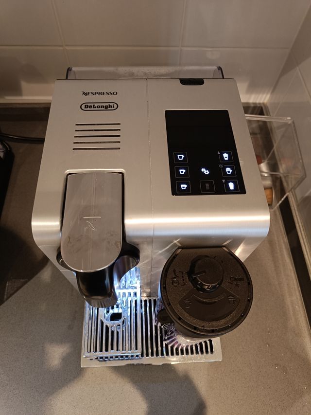 Nespresso Lattissima Pro