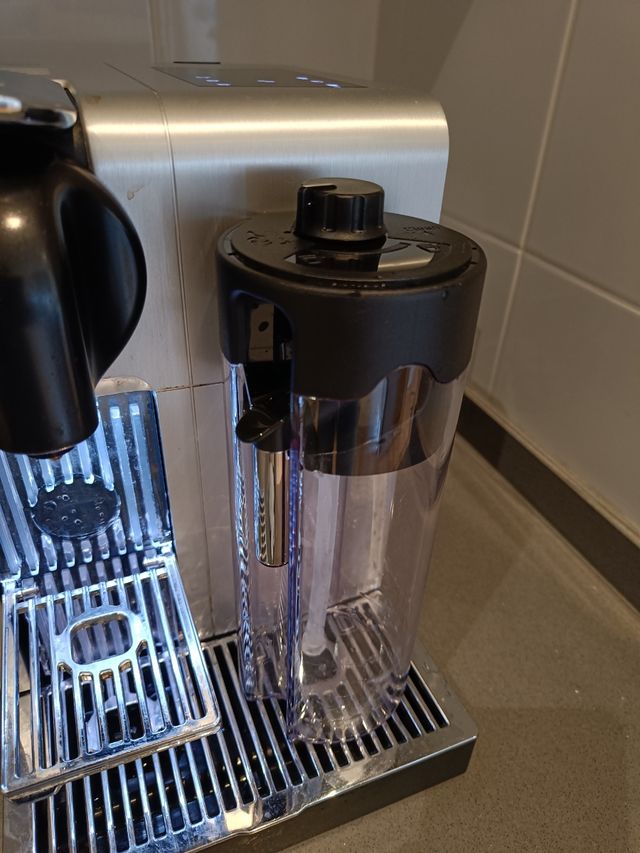 Nespresso Lattissima Pro