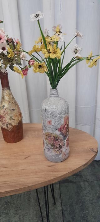 Jarrones decorativos  echos a mano