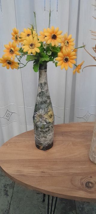 Jarrones decorativos  echos a mano