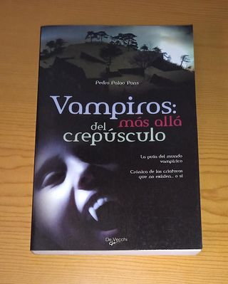 Libro sobre Vampiros: más allá del crepúsculo