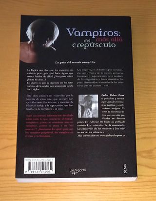 Libro sobre Vampiros: más allá del crepúsculo