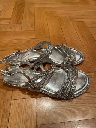 Sandalias plateadas