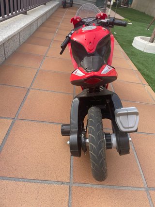 Moto para niño , 24 v poco uso