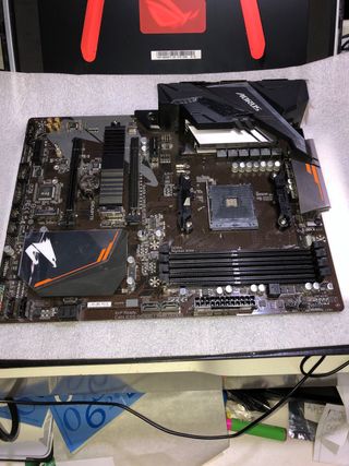 Placa base B450 aorus elite v2