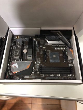 Placa base B450 aorus elite v2