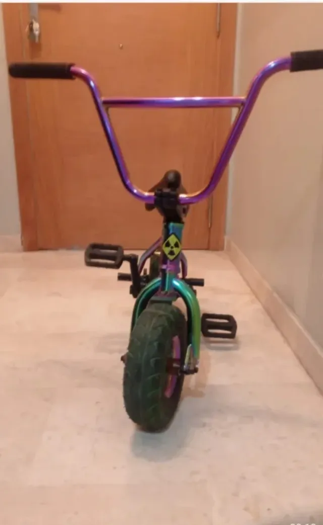 Mini biker acrobacias, marca Rocker