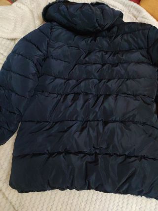 Anorak azul marino con forro de pelo