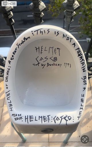 Casco. Fdo. Max Turiel. Escultura.